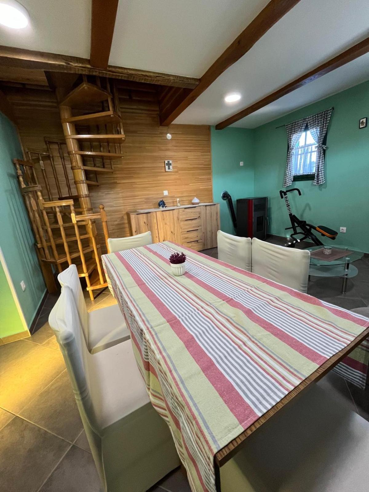Ferienwohnung Wooden House Ante Self Check - In And Check - Out Otočac Exterior foto